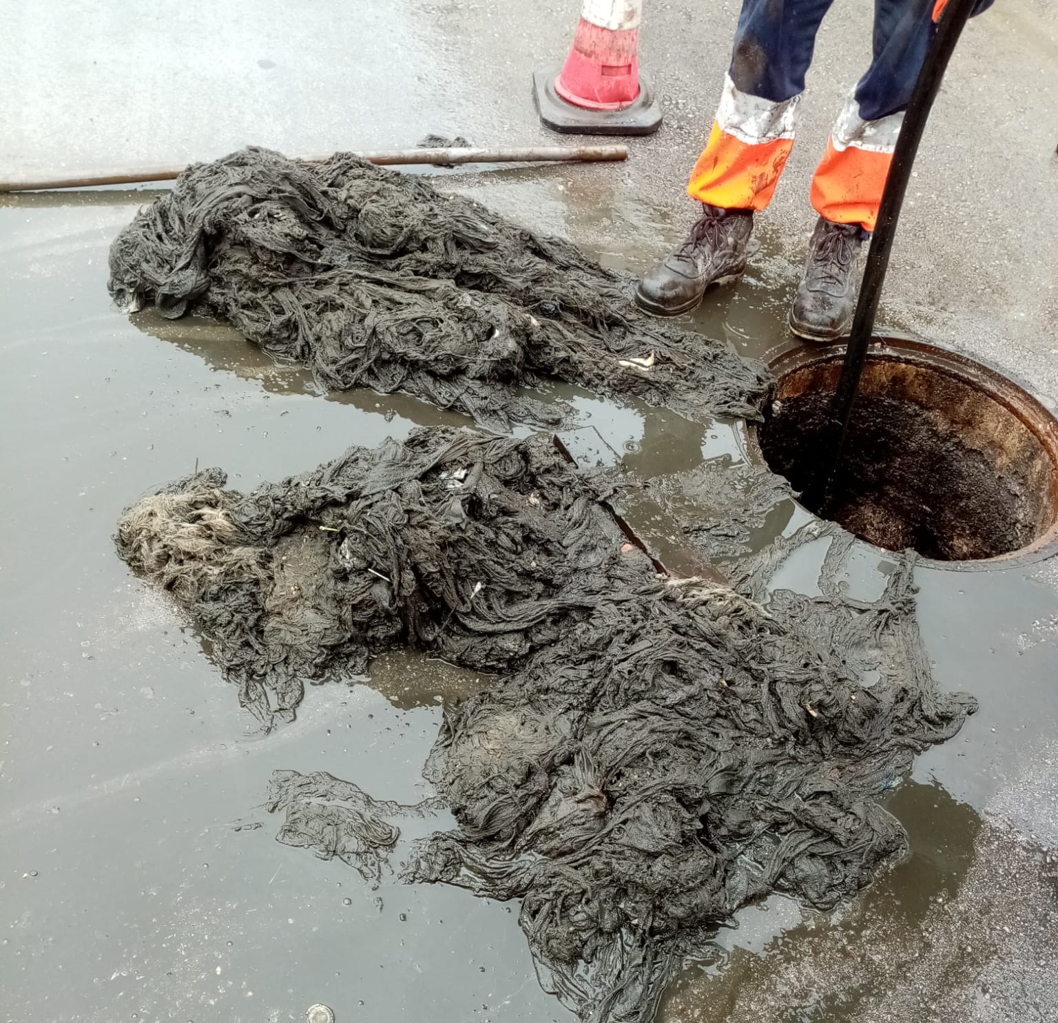 L'Ajuntament de Tordera i Aqualia us recorden que llençar tovalloletes humides a l'inodor provoca embussaments a la xarxa de clavegueram