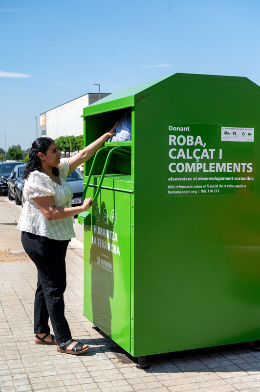 La gestió del residu tèxtil recupera més de 18 tones de roba usada a Tordera al primer semestre